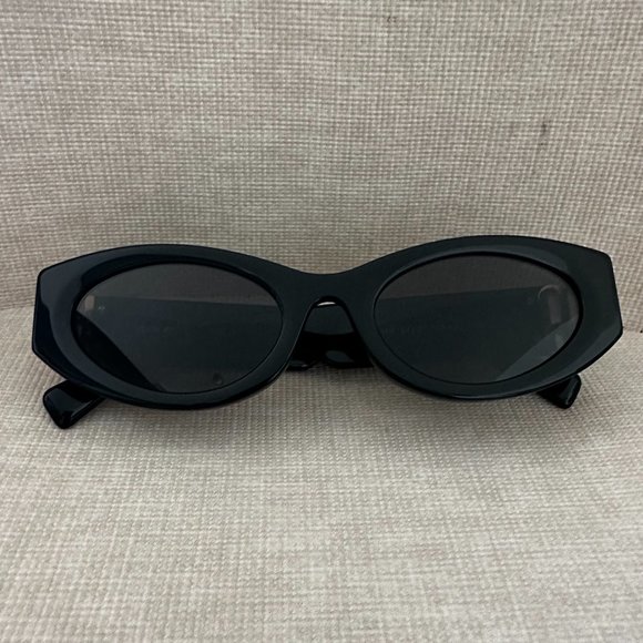 Miu Miu Eyewear sunglasses - Picture 3 of 7